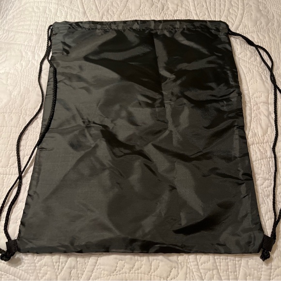 New. Disney Vacation Club (DVC) mesh drawstring backpack - Picture 4 of 5